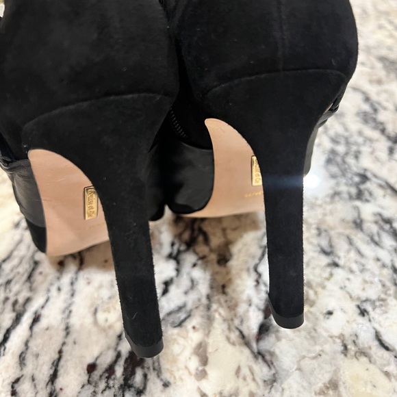 LOUISE ET CIE WOMEN’S IDOLA BLACK LEATHER & SUEDE SANKLE BOOTIE PEEP TOE SIZ 8.5 - Picture 17 of 17